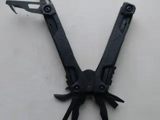 Leatherman OHT multi tool