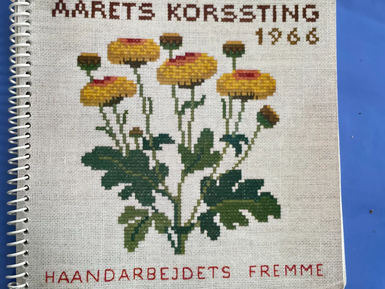 Billede 3 - Haandarbejdets fremme Aarets korssting