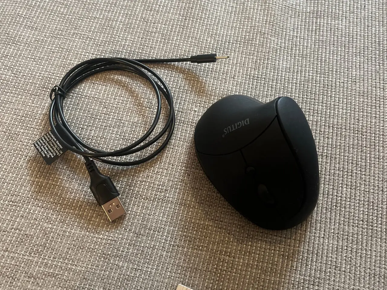 Billede 1 - Digitus DA-20155 ergonomisk vertikal trådløs mus, sort