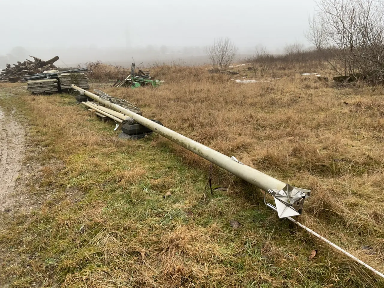 Billede 2 - 12m mast med rig og fod fra GD28