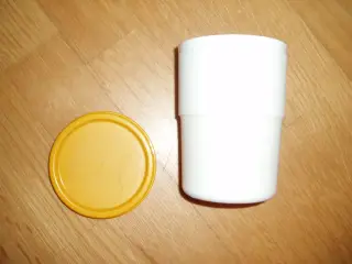 Tupperware krus med låg