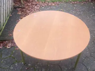 Rundt køkken bord