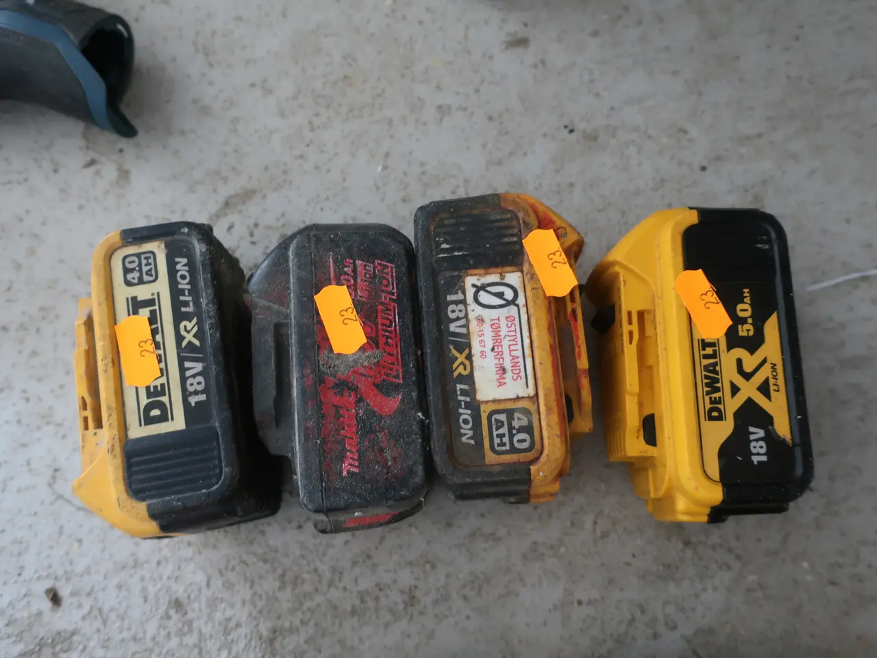 Billede 1 - 4 stk. batterier DEWALT