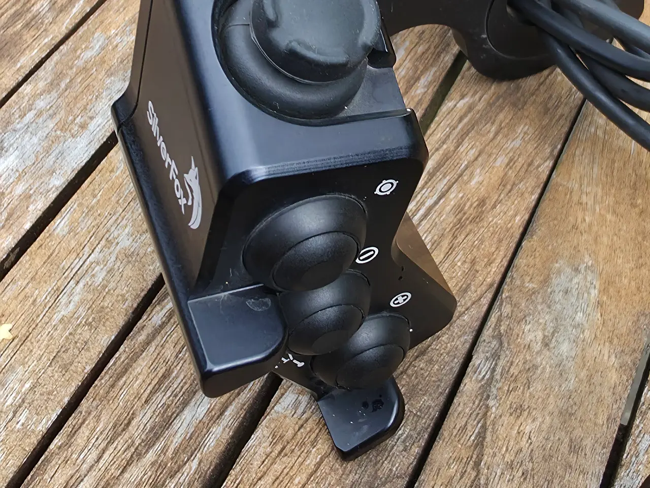 Billede 2 - DMD2 T865 GPS, med Silverfox remote