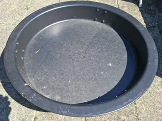 Nyt bålfad svarende til det på billedet.