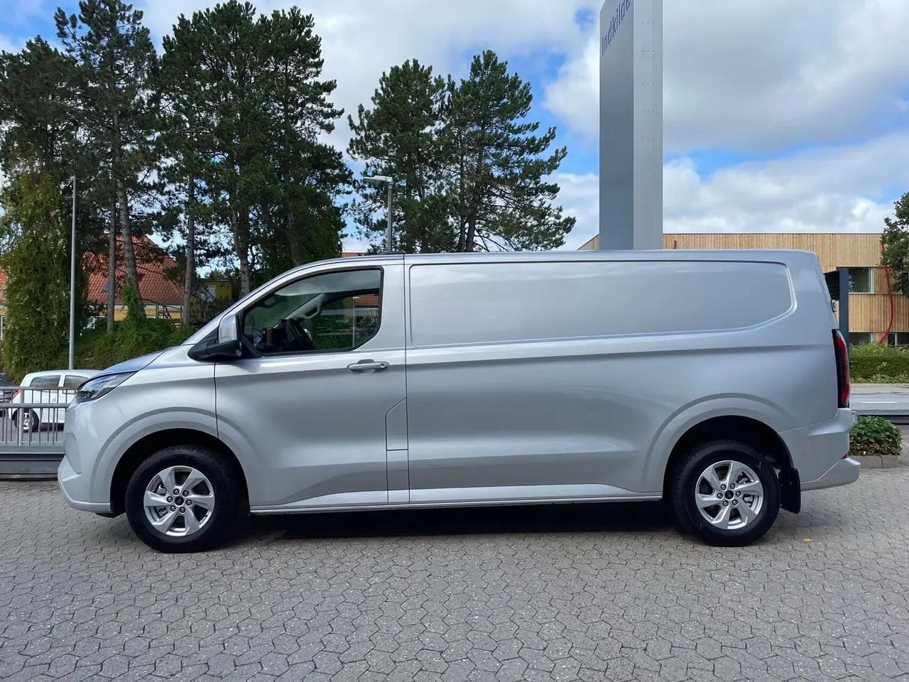 Billede 2 - Ford E-Transit Custom 340 L2 71 Limited