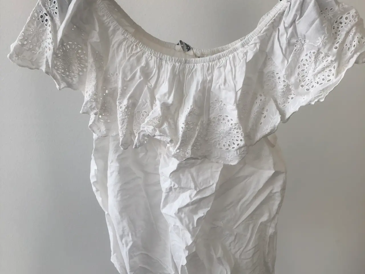 Billede 1 - Off-shoulder bluse, str L