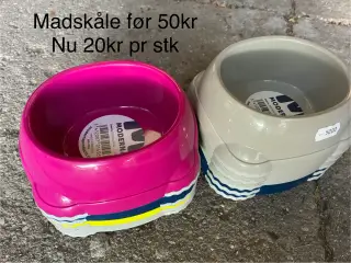 Outlet madskåle