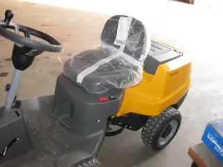 Stiga park 300 rc ny og ubrugt