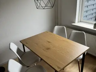 Sofabord i træ