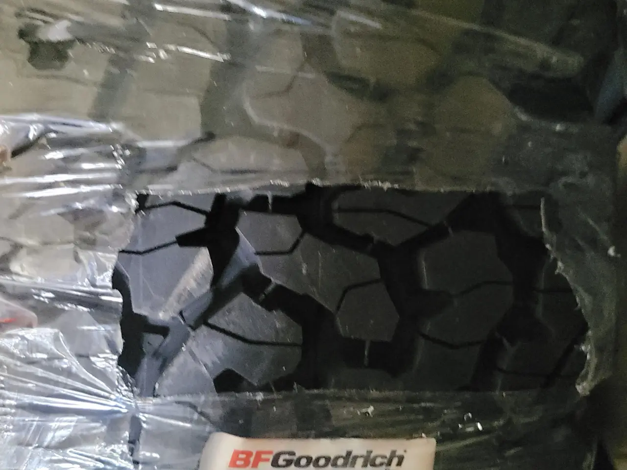 Billede 3 - LT 235 / 65 R 17