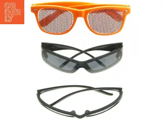 Tre solbriller (str. 8-15 cm)