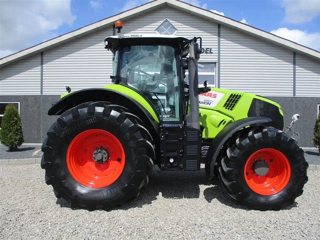 Billede 9 - - - - Traktor udlejning, UDLEJNING AF TRAKTOR TIL MARKARBEJDET