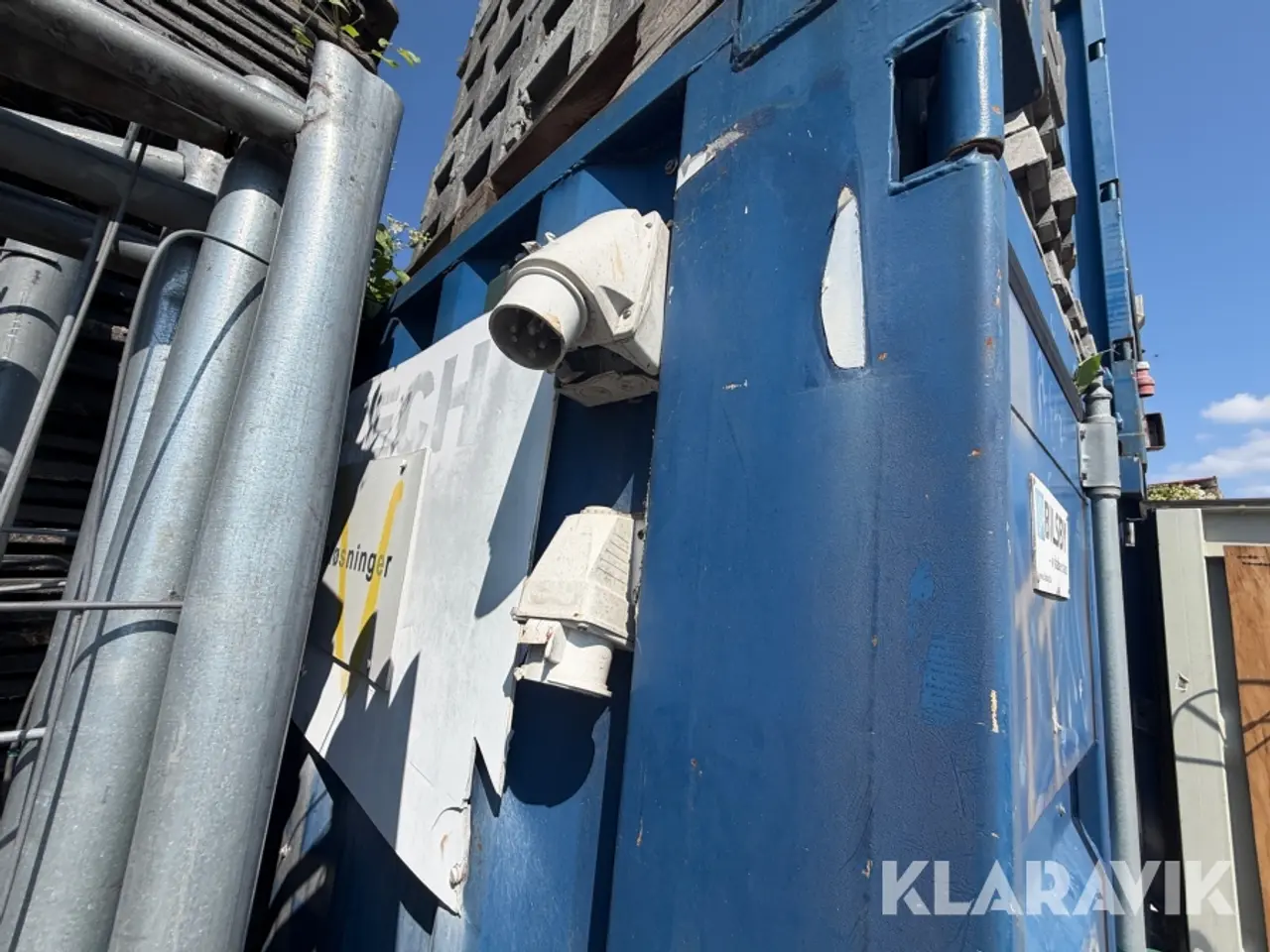 Billede 11 - Lagercontainer Bilsby 8 fod med elinstallation og reolsystem