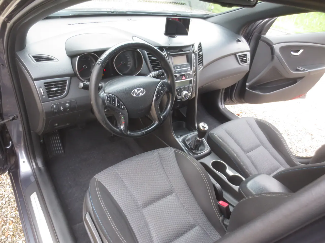 Billede 17 - Pæn Hyundai i 30 1.6 CD Stc År 16