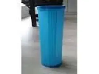 tupperware spaghetti beholder