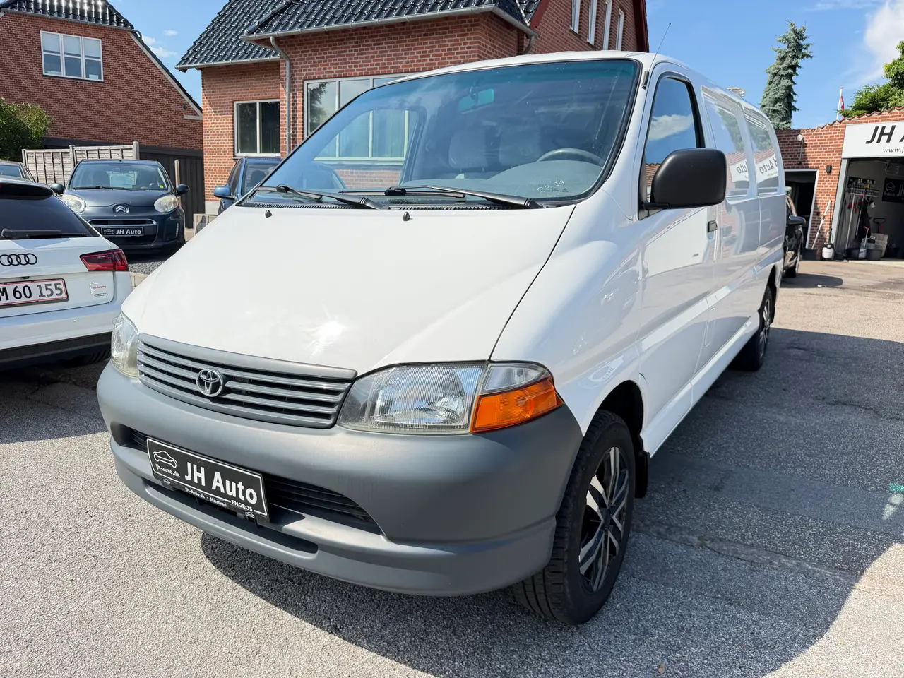 Billede 4 - FLOT Toyota HiAce 2,5 D-4D 88 lang sælges. 