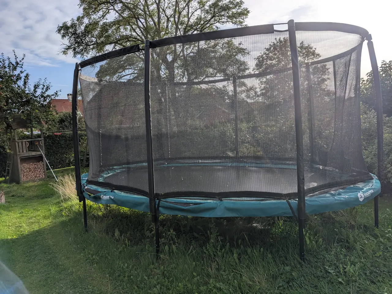 Billede 4 - Trampolin bortgives