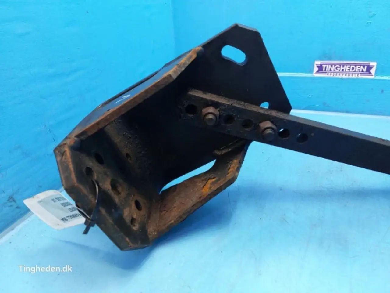 Billede 2 - Case Farmall 95A Hjulskærm Beslag L. 84606297
