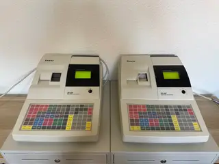 2 stk. SAM4S ER-680 kasseapparater + Z-nøgle