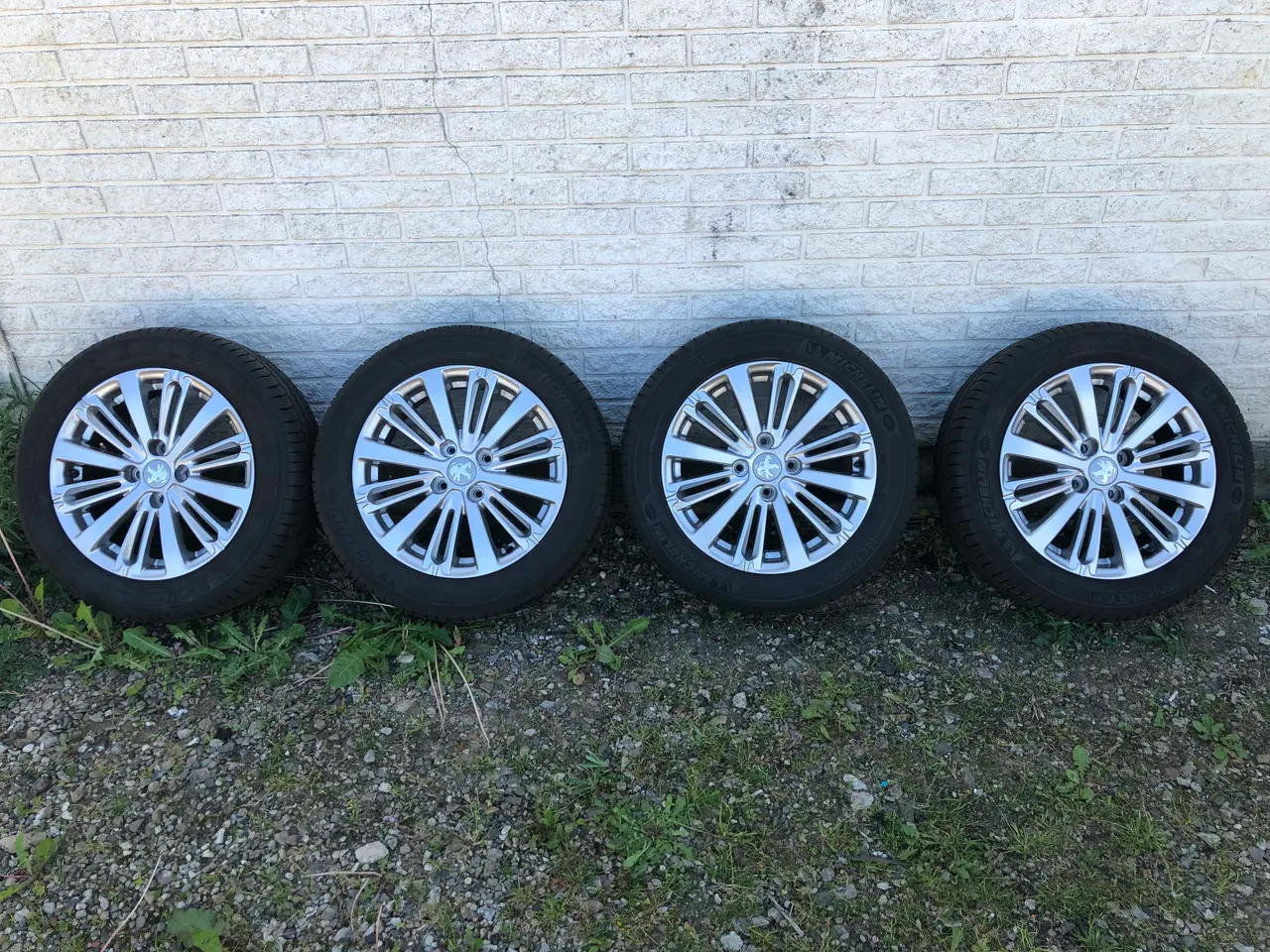 Billede 6 - Peugeot 208 fælge som nye