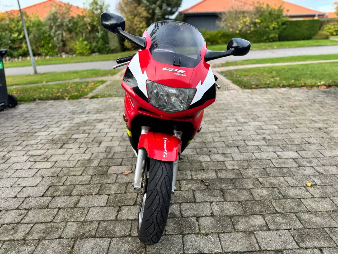 Billede 3 - Honda CBR600F3 sælges 