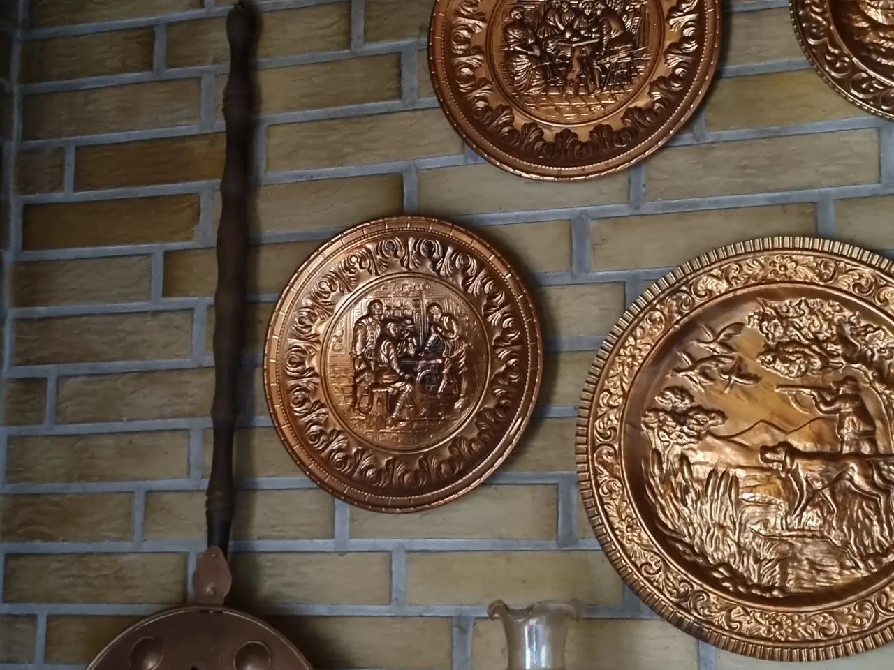 Billede 4 - Samling af vægplatter af kobber og metal, 32 stk