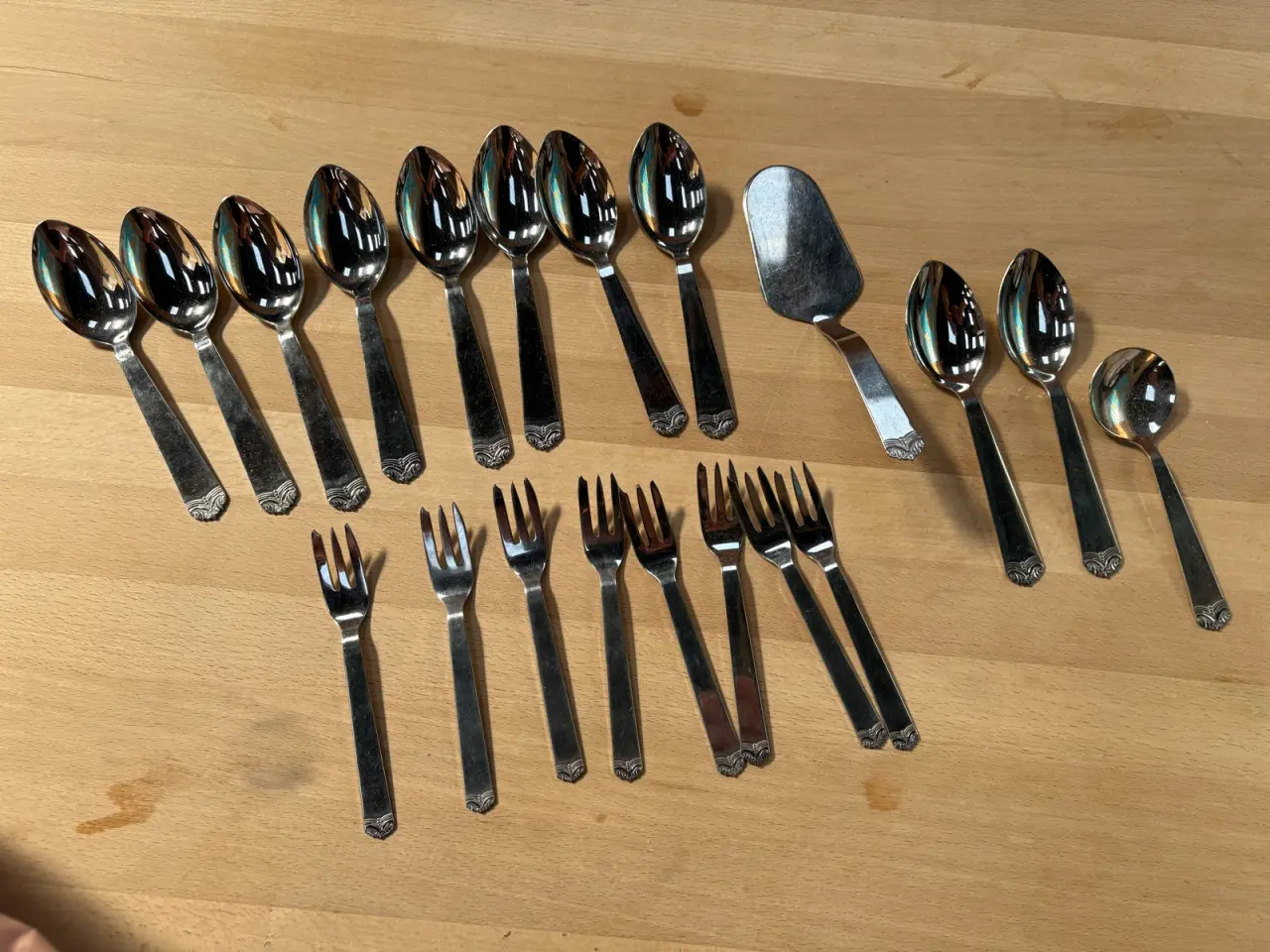 Billede 1 - Flot vintage kage- og dessertsæt – Danmark Cutin (