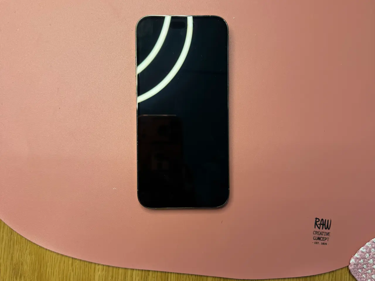 Billede 2 - Fin velholdt iPhone 14 pro Max sælges  
