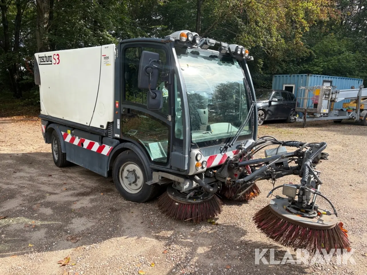 Billede 7 - Fejemaskine Boschung S3 - med ekstra hydraulisk fejearm