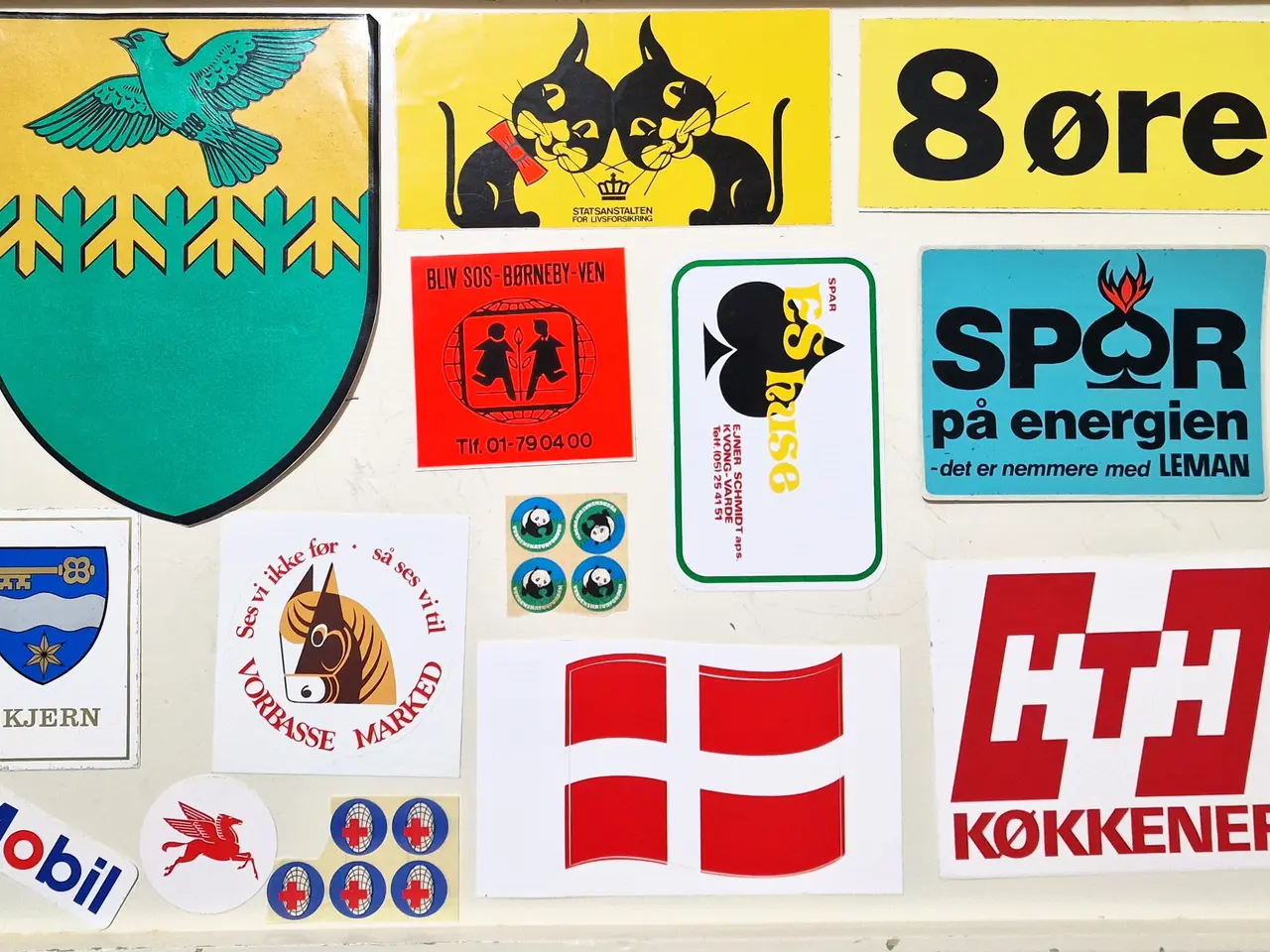 Billede 3 - Blandet samling gamle klistermærker.