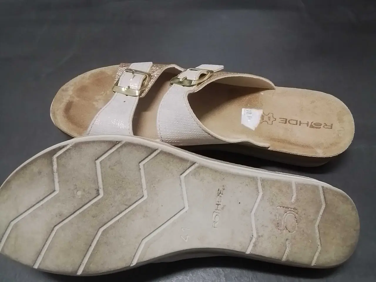 Billede 3 - Rhode dame sandal/ hjemmesko m guld. Næsten nye 41