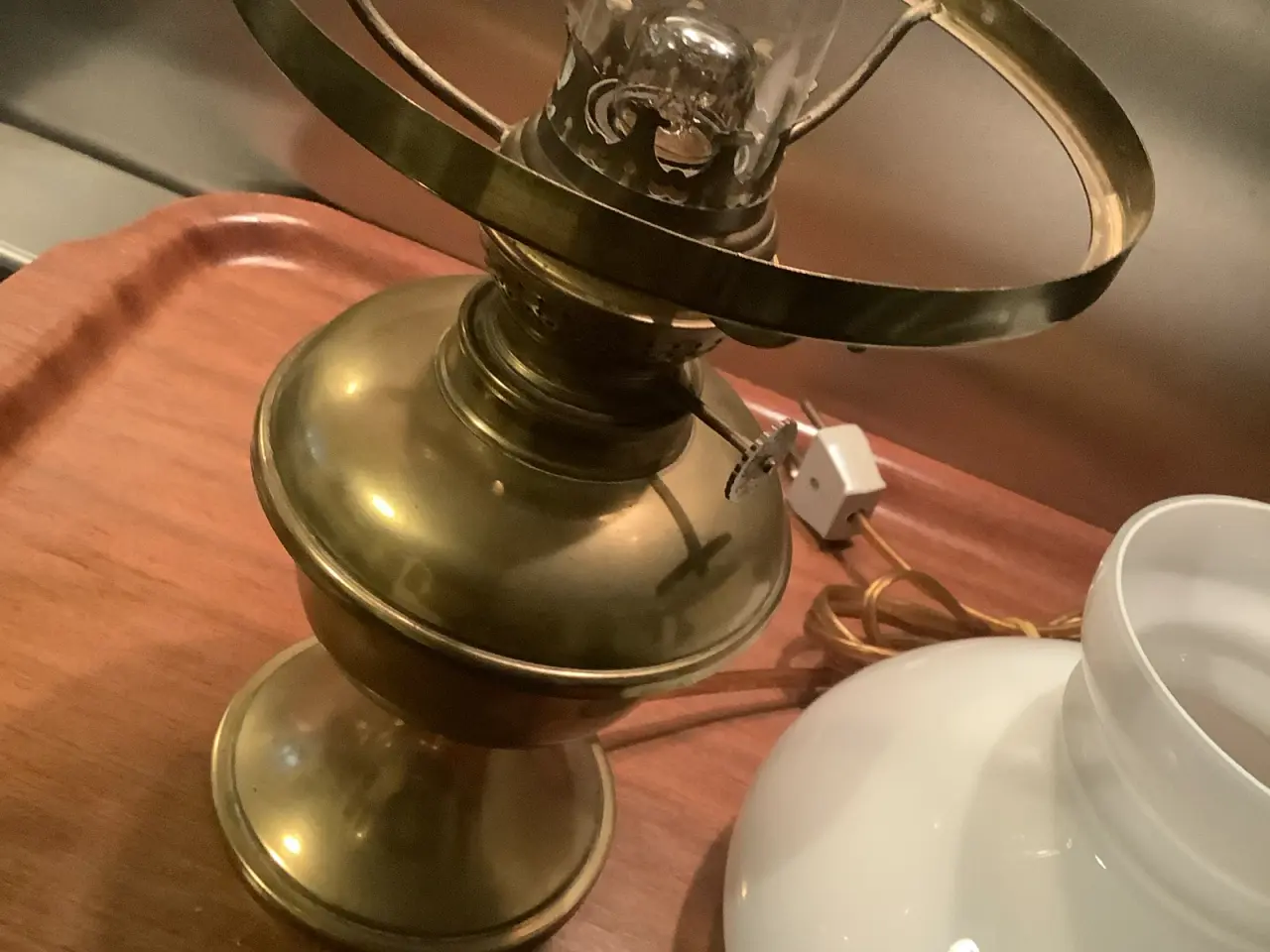 Billede 2 - Messing petroleums lampe, til strøm