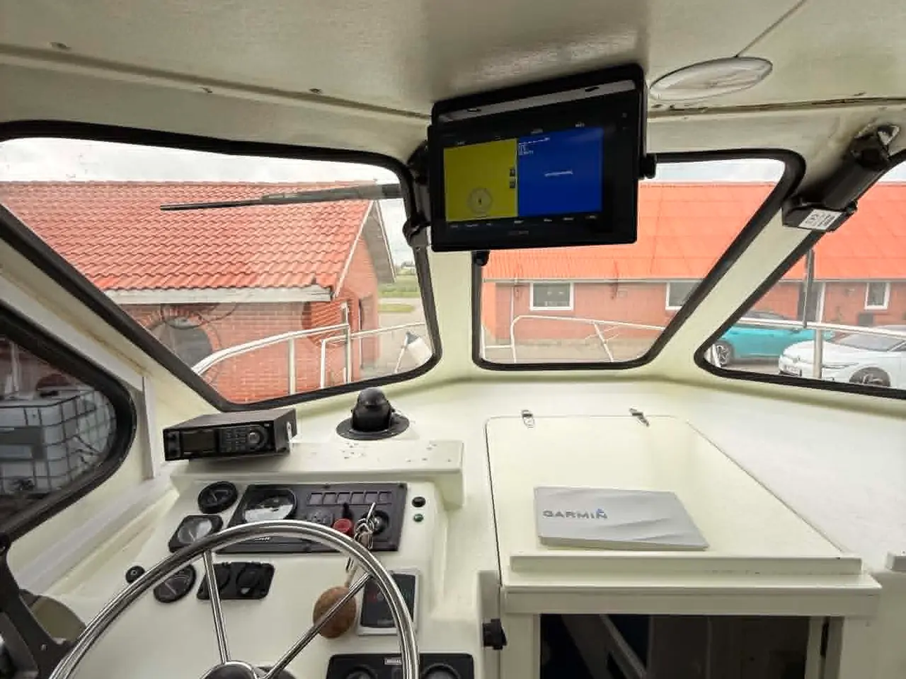 Billede 3 - Velholdt BM 680 Cabincruiser (1991) – Yanmar diese