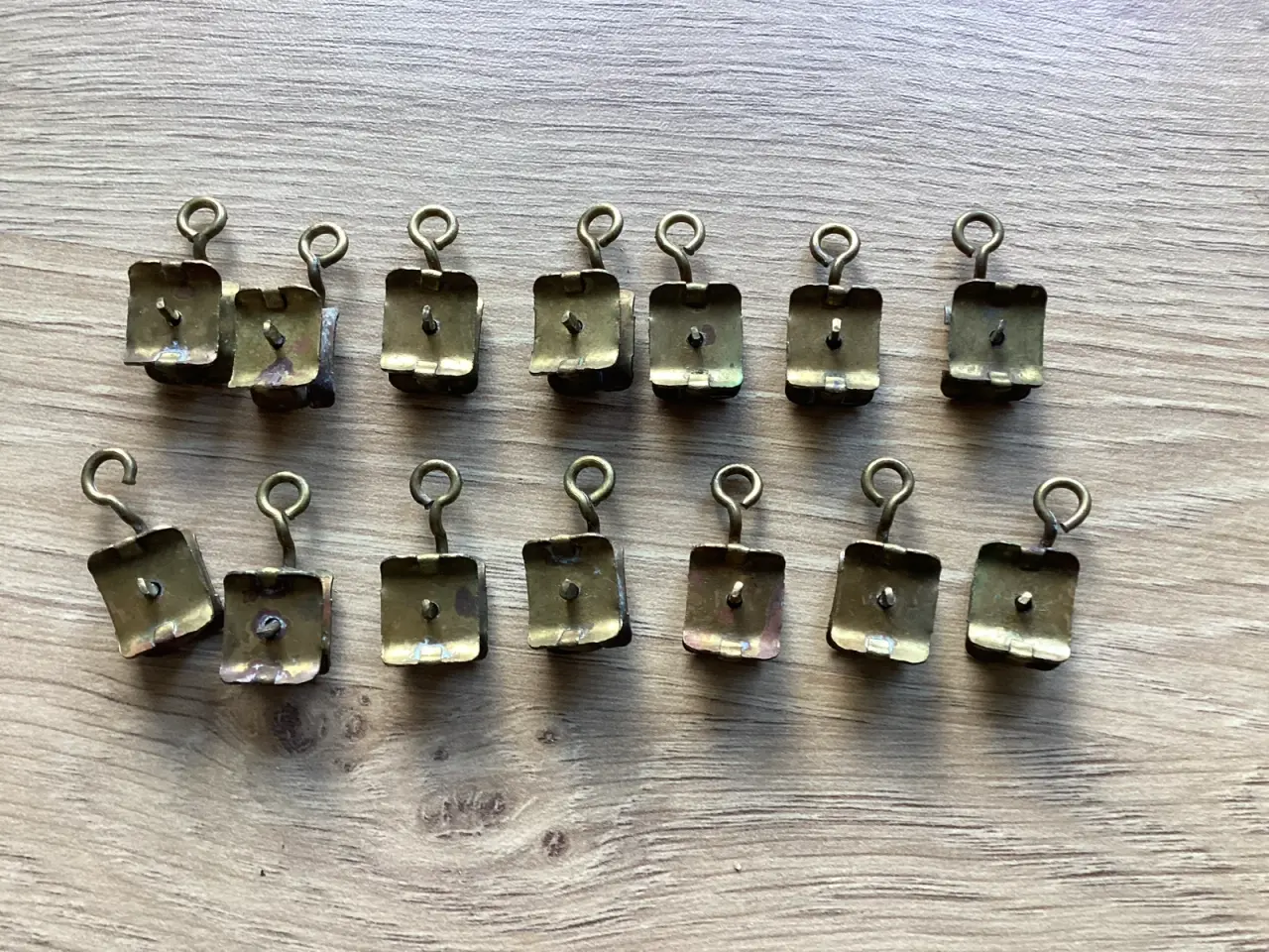 Billede 1 - 14 små beslag/hankeholder/rembeslag reservedele