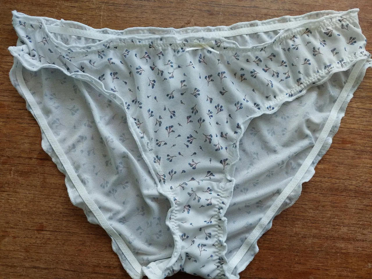 Billede 4 - Trusser forskellige farve, str. M - L - XL