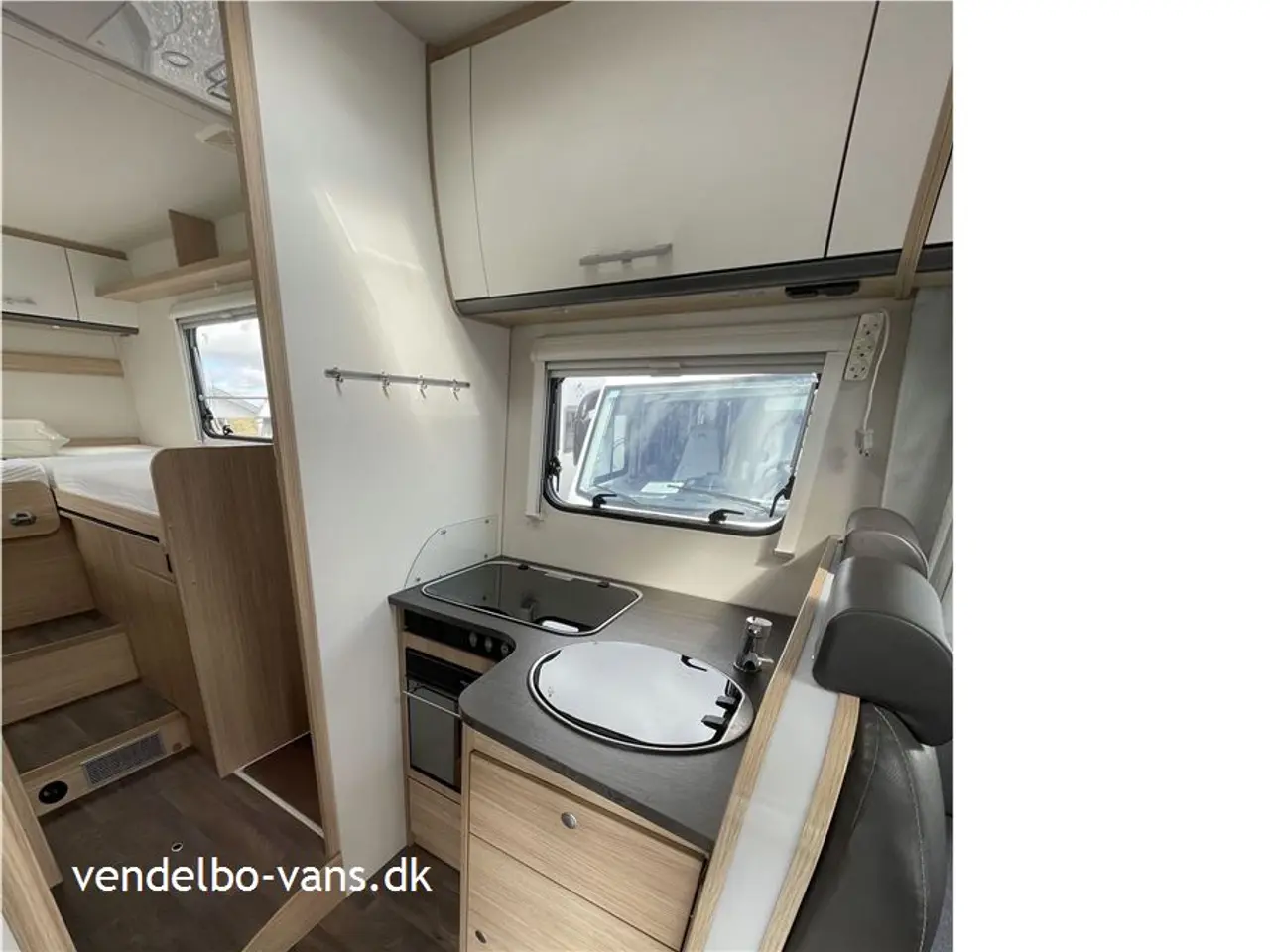 Billede 7 - 2020 - SunLight I 68 Active Aut. Enkeltsenge og stor garage