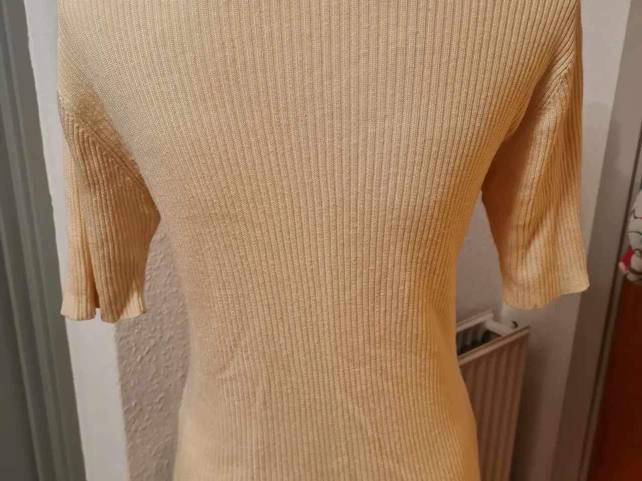 Billede 2 - T-shirt ukendt mærke ca str m-L