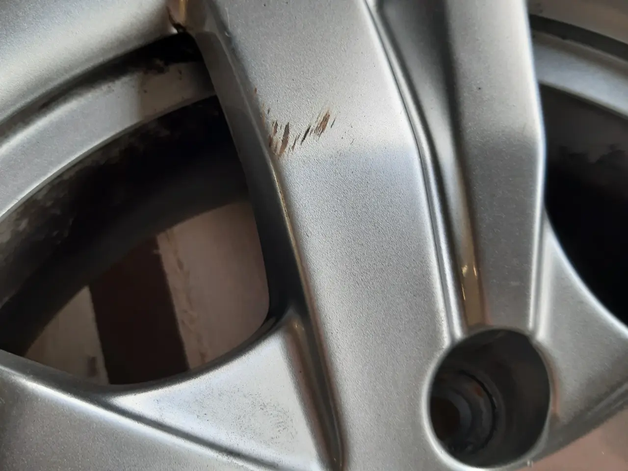 Billede 3 - ALU fælge Peugeot 15"