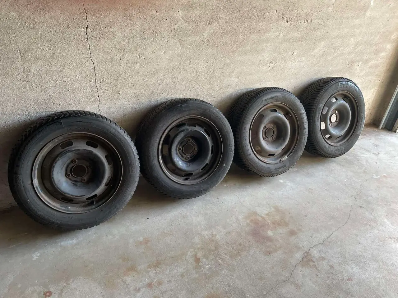 Billede 2 - 15 Peugeot/Citroën/Michelin Vinterdæk
