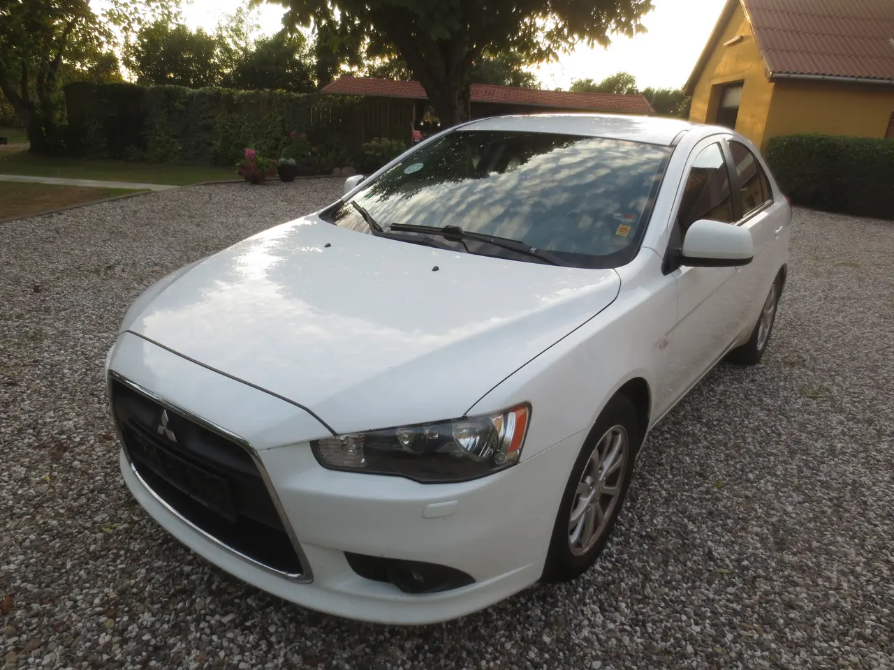Billede 3 - Mitsubishi Lancer 1.6 i År 12. Synet 2/26.