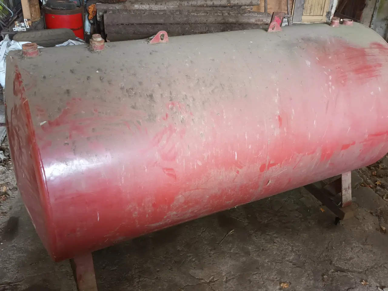 Billede 2 - Vandtank (olietank) 2500 l akumuleringstank.