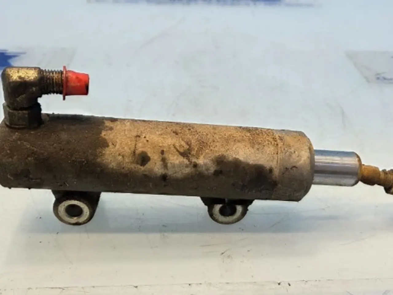 Billede 2 - New Holland LB115B Cylinder 85824088