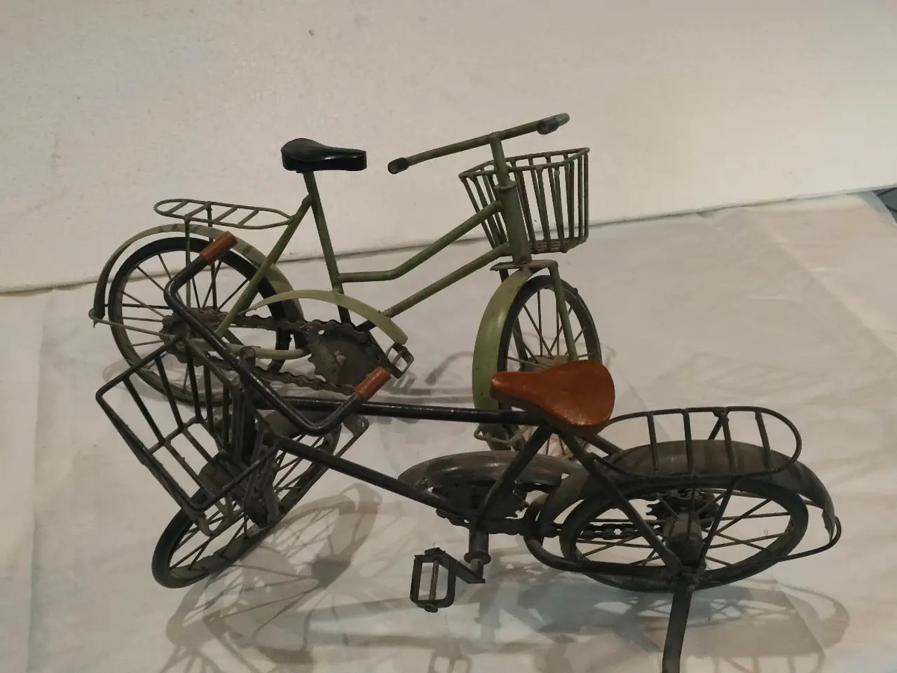 Billede 2 - cyklet til pynt