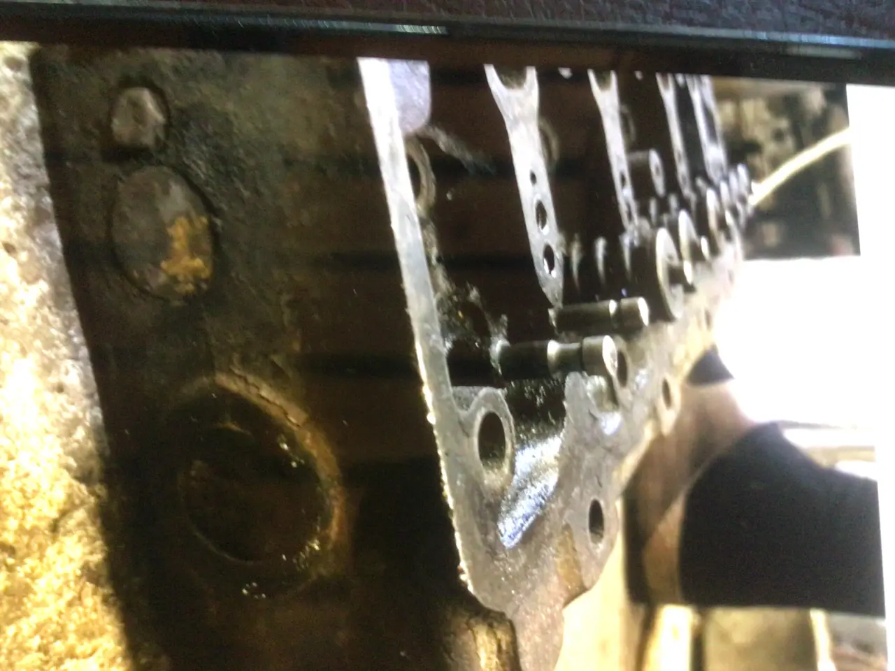 Billede 5 - En MF 35 FE 4 cylinder diesel topstykke