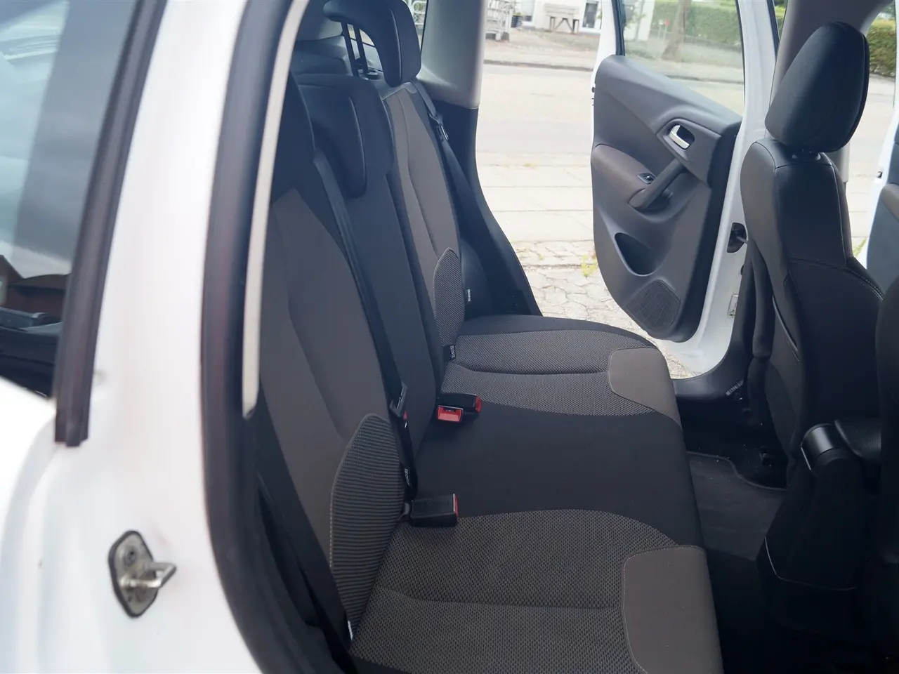 Billede 14 - Citroën C3 1,6 Blue HDi Feel Complet start/stop 100HK 5d