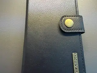Sort læder cover til Iphone 17 Pro