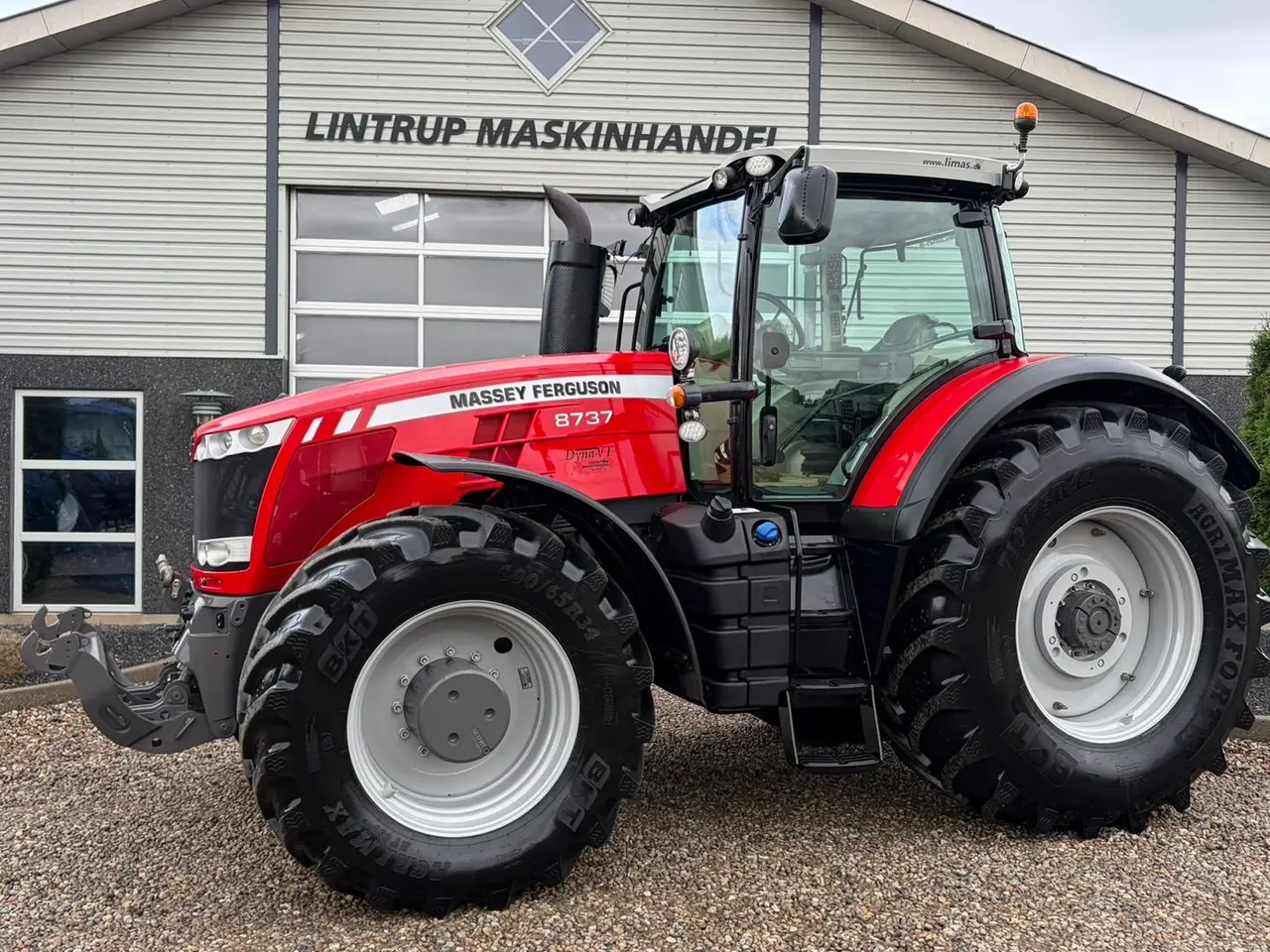 Billede 1 - Massey Ferguson 8737 Dyna VT med frontlift.
