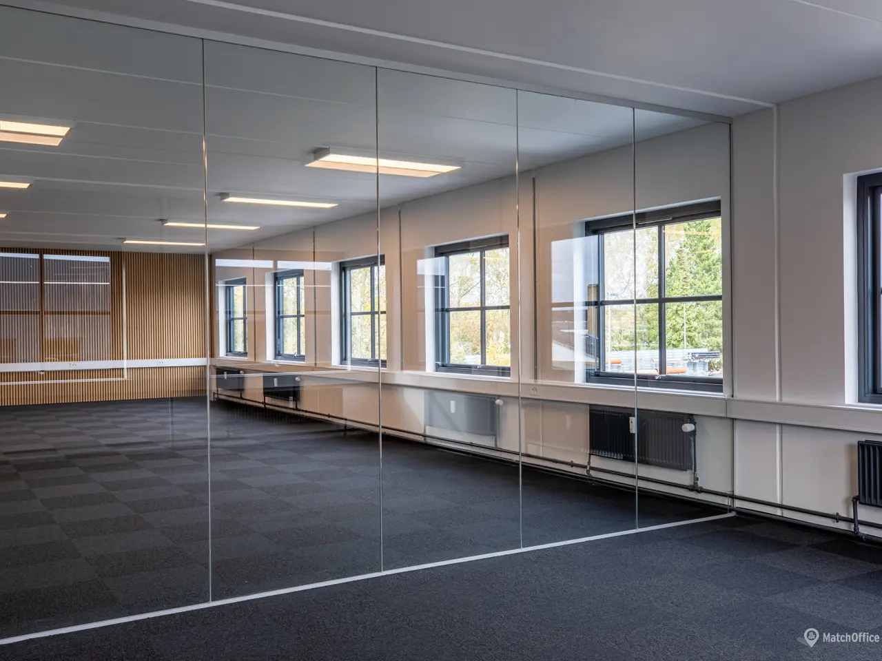 Billede 2 - 1503-12: Stensmosevej 24F, 1. & 2. sal. - 290 m2