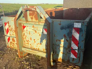 Container